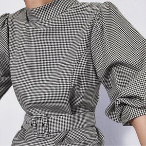 Zara houndstooth belted dress size medium